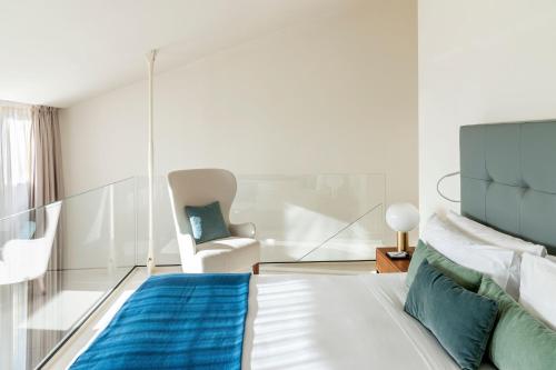 La Maisonette Loft Suite with Private Pool - Split Level