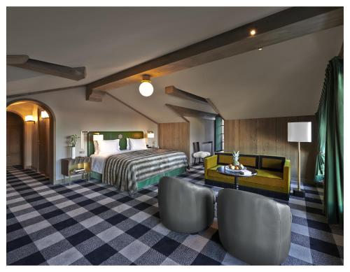 Prestige Junior Suite