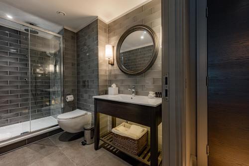 Executive King Room 