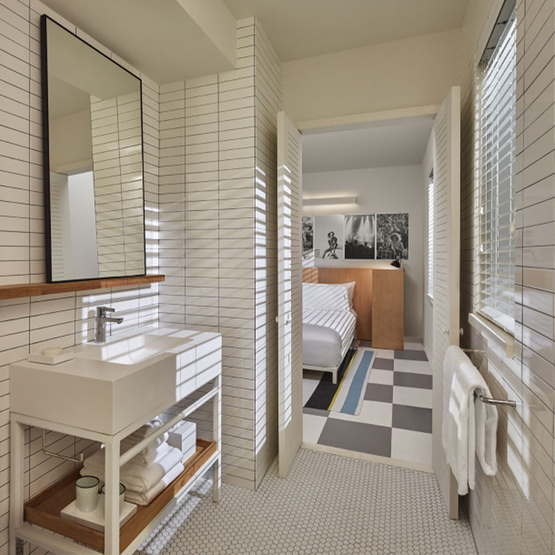Standard Queen Room - Accessible