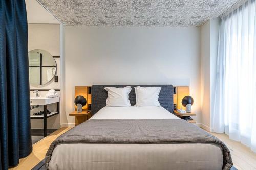 Single Room with Balcony