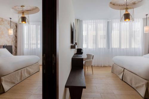 Family Queen Room