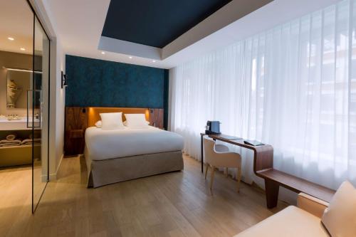 Prestige King Room