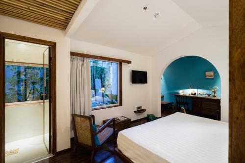 Verdant Calm Balcony Double Room