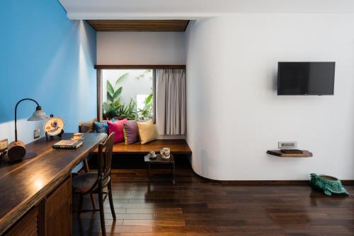 Day Use room from 11am to 5pm same day- Not applicable for Overnight stay (apply extra charge for overnight stay)