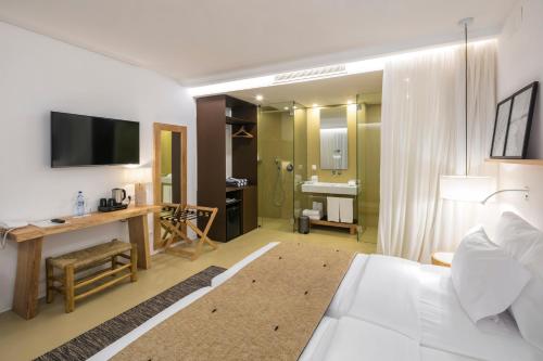 Superior Double  Room or Twin Room with Marina View