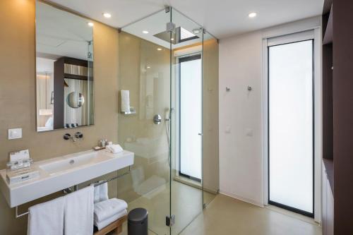 Superior Double  Room or Twin Room with Marina View