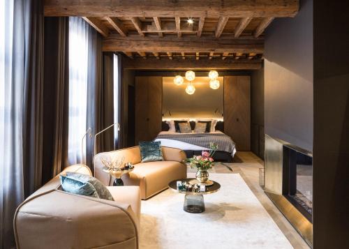Executive Suite - One