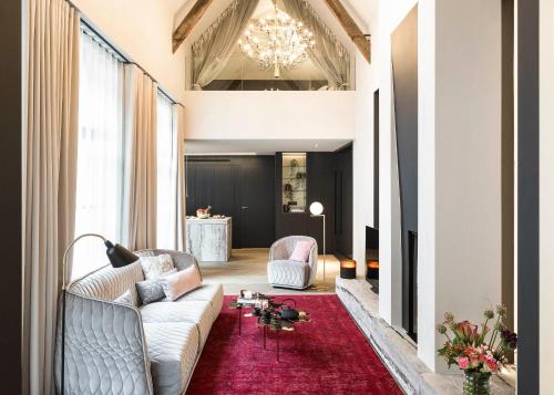 Superior Deluxe Suite