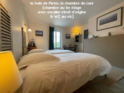 Twin Room with Shower