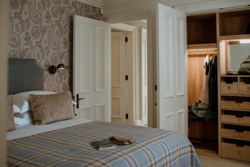 Mews Apartment