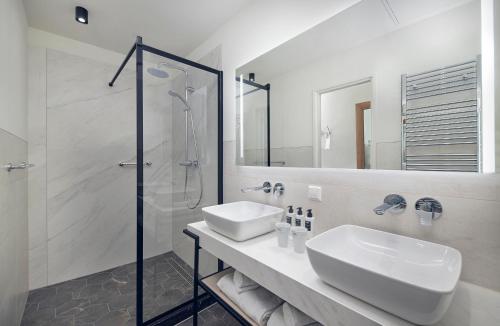 Maaszijde Room