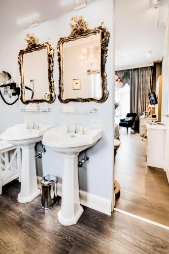 Premium Luxe Suite
