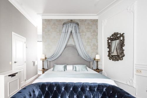 Premium Luxe Suite