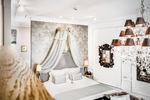 Premium Luxe Suite