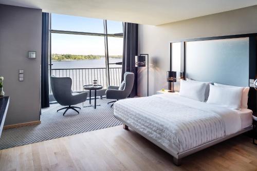 Panorama Suite, Bi-level Suite, Alster view