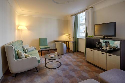 Superior Queen Room, Larger Guest room, 1 Queen