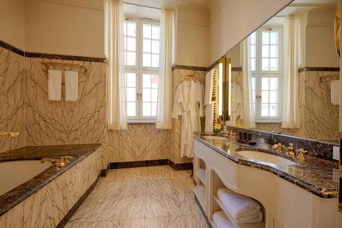 Superior Queen Room, Larger Guest room, 1 Queen