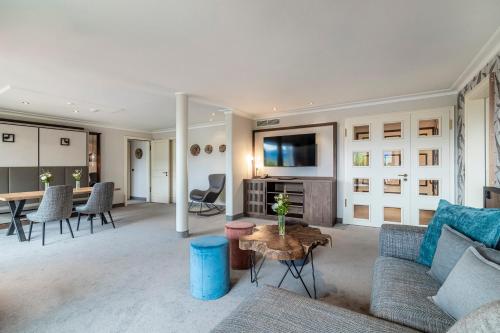 Alpenhof Suite