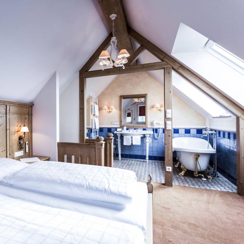 Premium Suite with Balcony