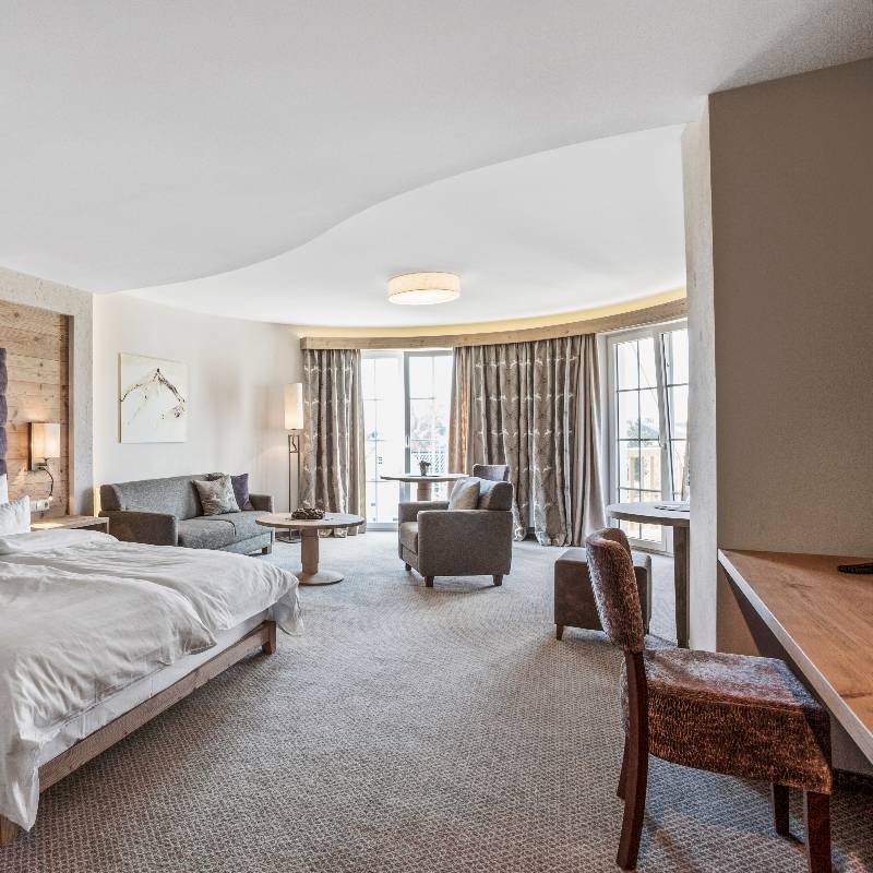 Junior Suite Deluxe with Balcony