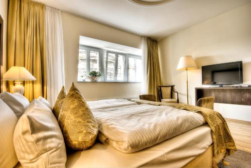 Two-Bedroom Penthouse Apartment