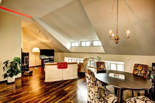 Two-Bedroom Penthouse Apartment