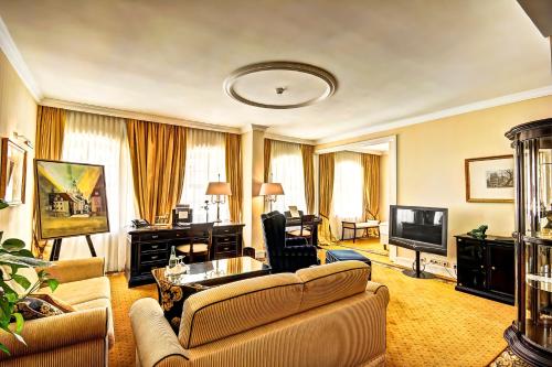 Executive Suite with View