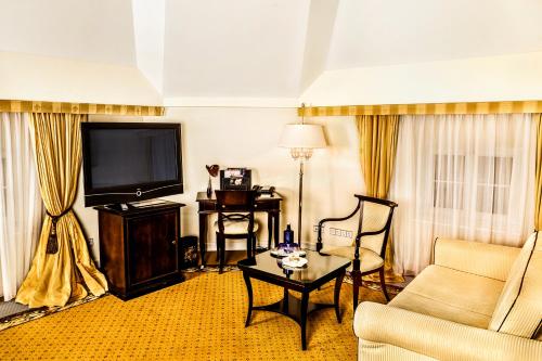 Executive Junior Suite with View to Frauenkirche
