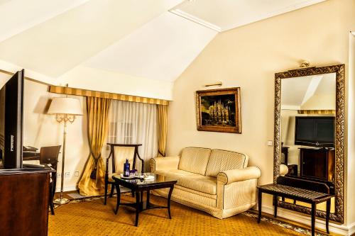 Executive Junior Suite with View to Frauenkirche