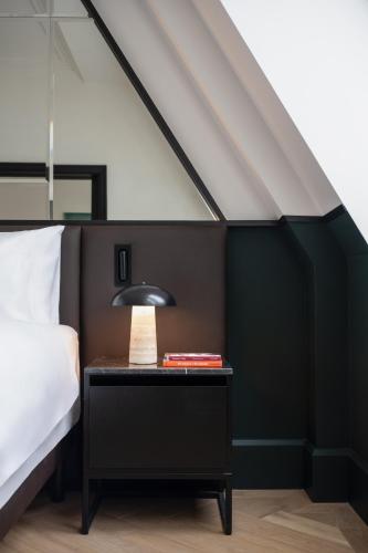 Almanac X Suite with Castle view