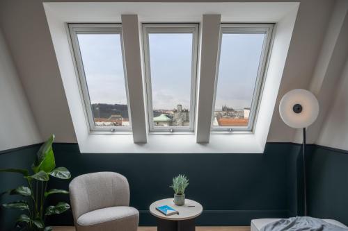 Almanac X Suite with Castle view
