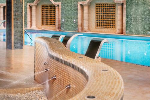 Relax Offer - Deluxe Room with Massage