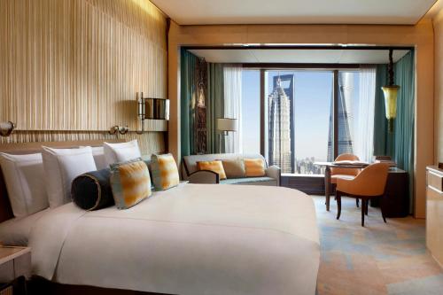 City Light View King Room 