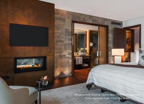Contemporary Lake View Spa Suite