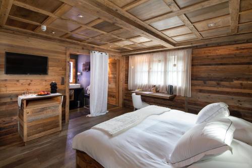 Prestige Suite (4 Adults)