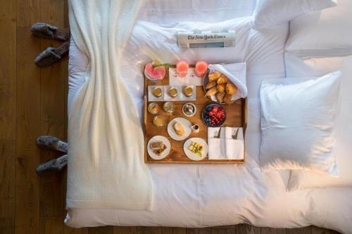 Superior Suite (2 Adults)