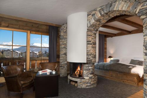 Superior Suite (2 Adults)