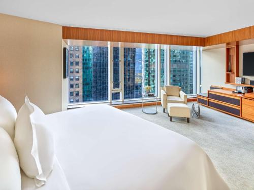 Fairmont City View Room