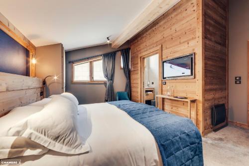 ALIX - Three-Bedroom Apartment