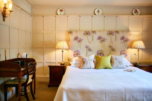 Classic Double or Twin Room