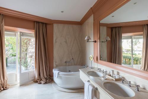 Suite with Sea View