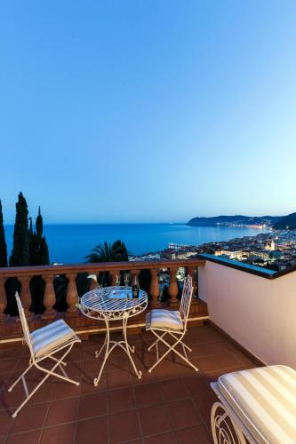 Villa with Sea View