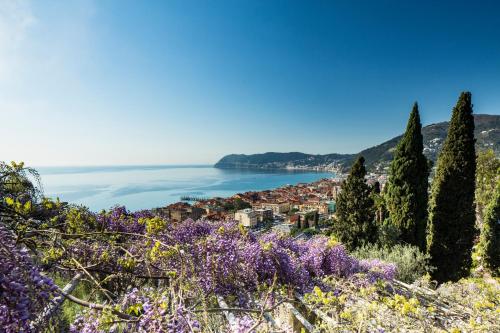 Villa with Sea View