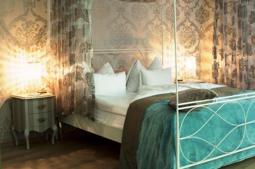 Suite with Spa Bath