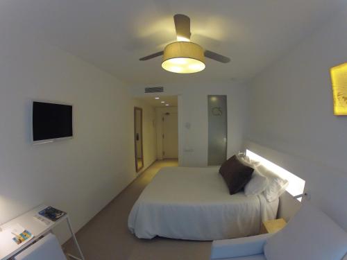 Double or Twin Room with Balcony