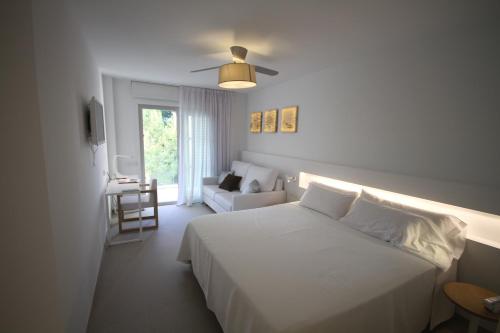 Family Room with sofa bed