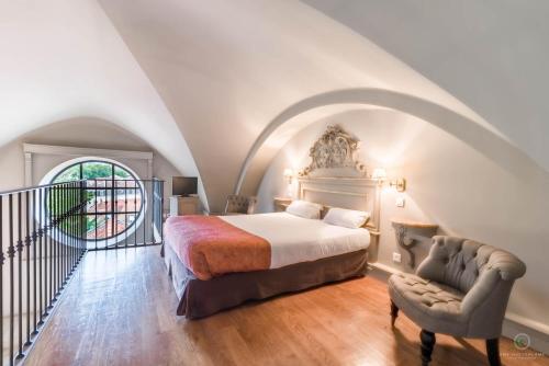 Suite with Garden View