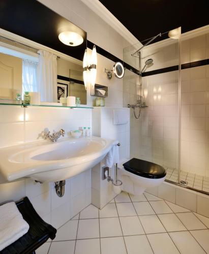Junior Suite with Shower