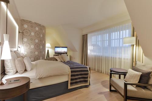 Senior Suite